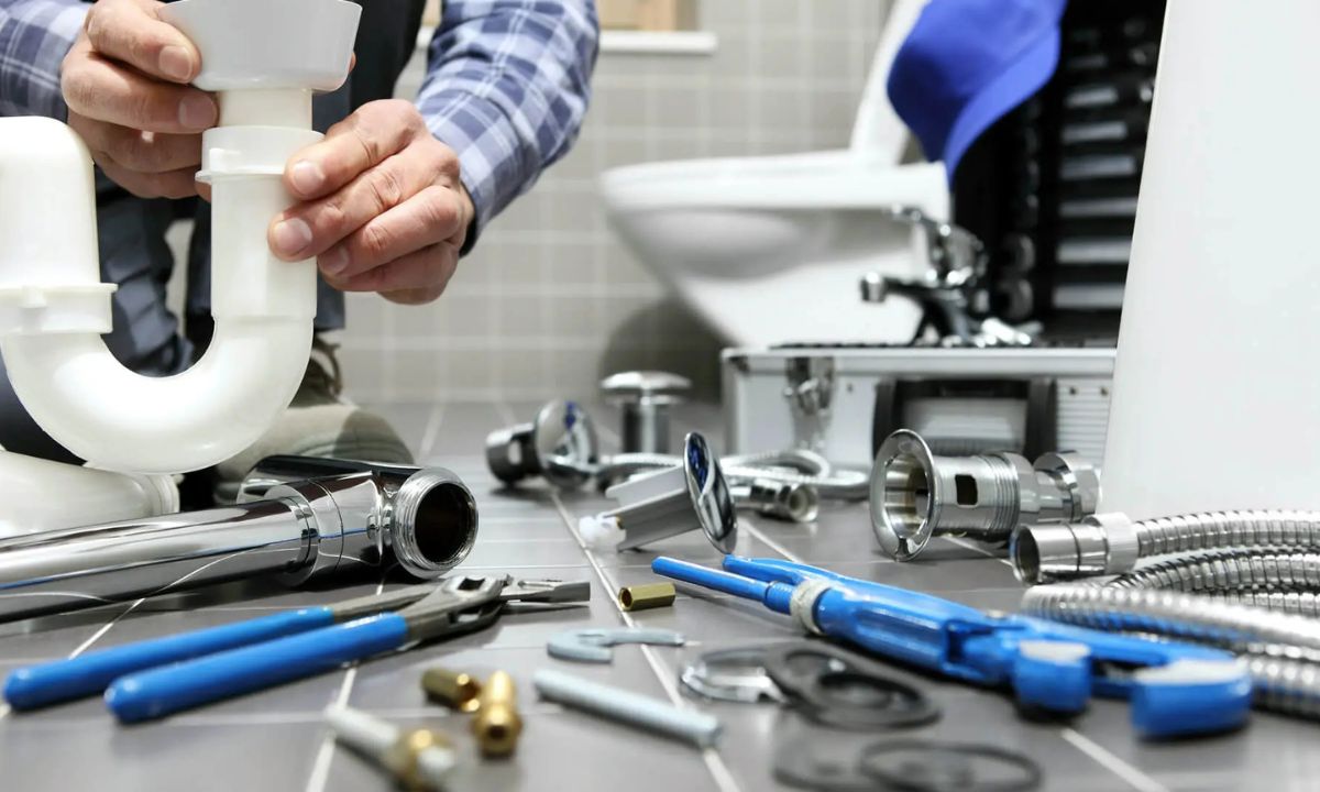 Plumber in Altona